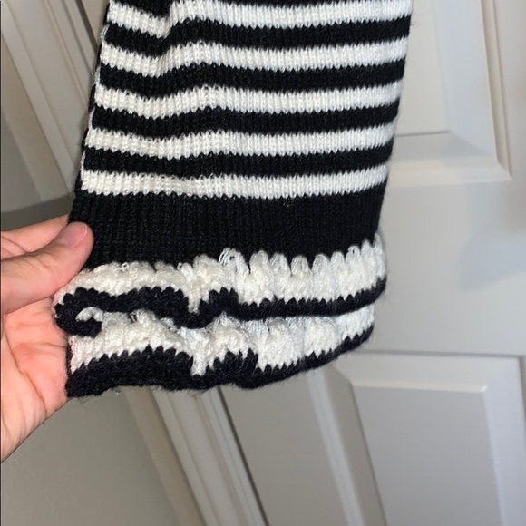 Scarf - Picture 2 of 2